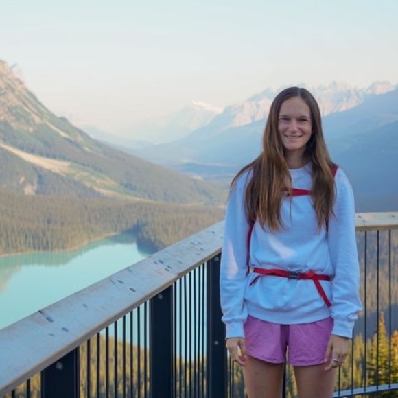 Meet your Posher, Amélie - Picture 1 of 1